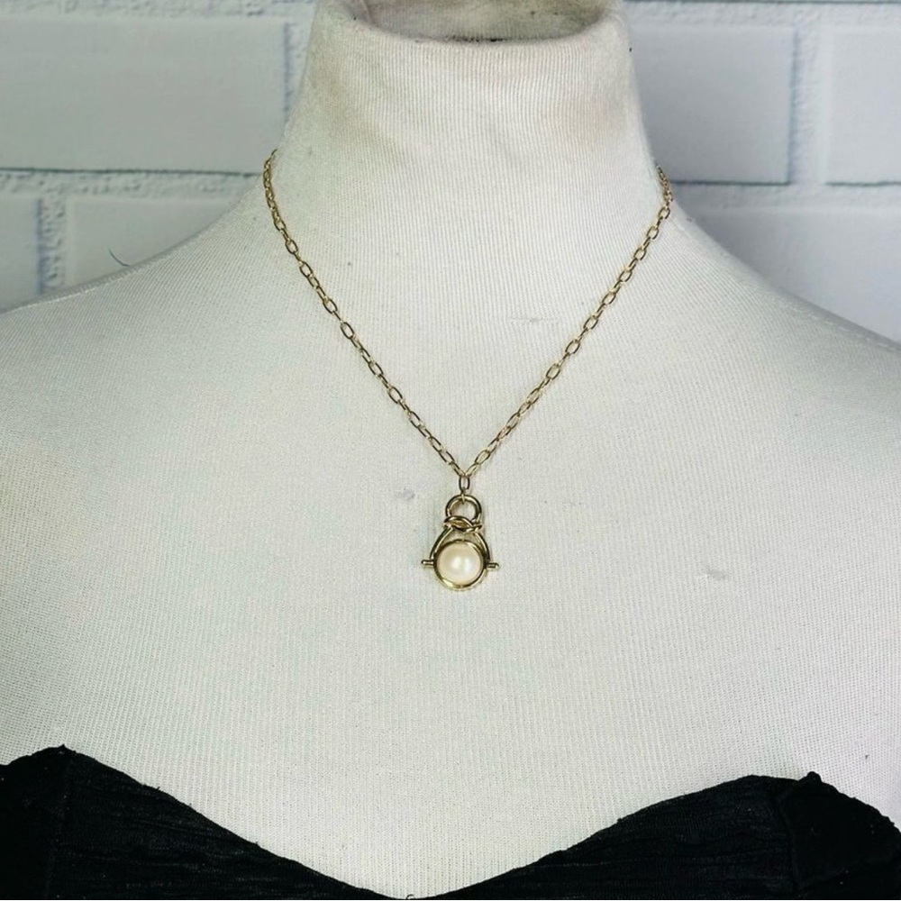 Ann Taylor Gold Chain Necklace with Pearl Pendant - Picture 2 of 4